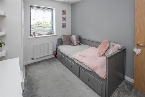 9 Brooking House Rollason Way, Brentwood, CM14 4ET