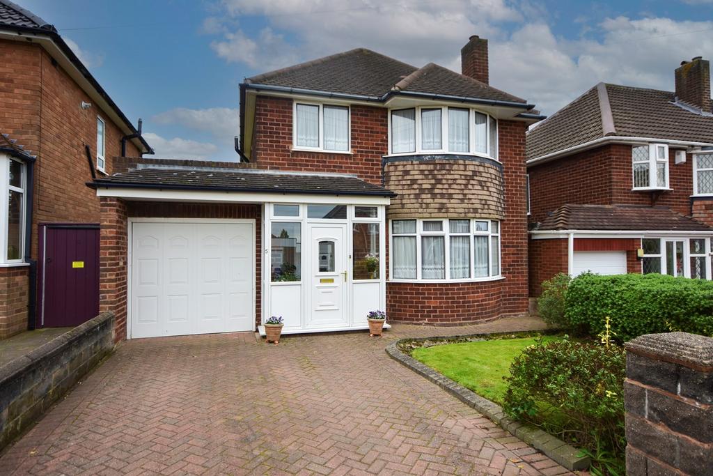 Collins Road, Shire Oak, Walsall, WS8 3 bed detached house for sale £