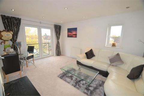 2 bedroom flat to rent, Grenville Place, Mill Hill, NW7