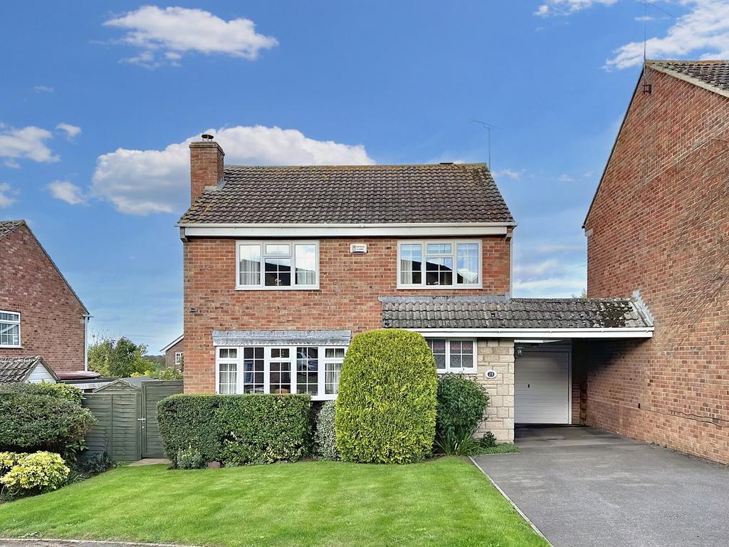 Beech Close, Faringdon, SN7 4 bed detached house for sale £450,000