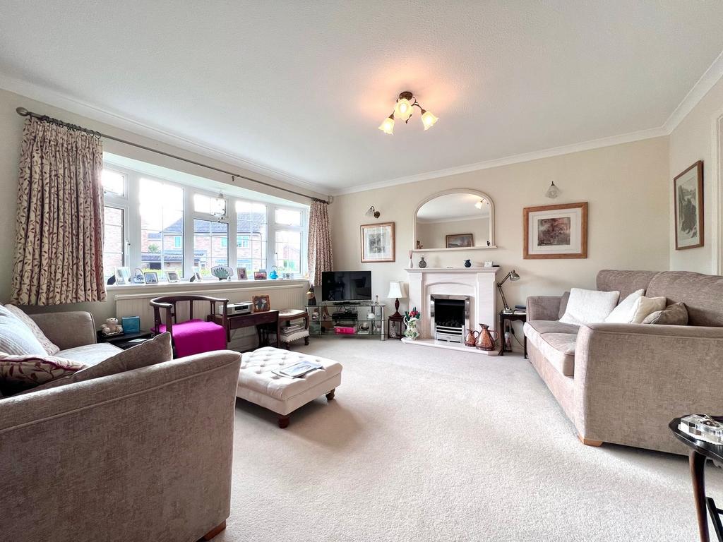 Beech Close, Faringdon, SN7 4 bed detached house for sale £450,000