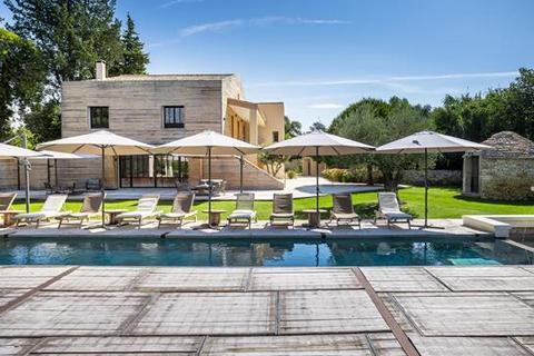 5 bedroom villa, Le Thor, Vaucluse, Provence-Alpes-Côte d'Azur
