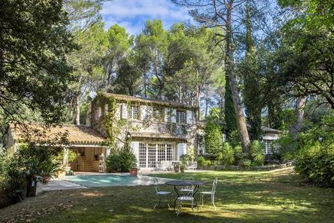 5 bedroom house, Pernes Les Fontaines, Vaucluse, Provence-Alpes-Côte d'Azur