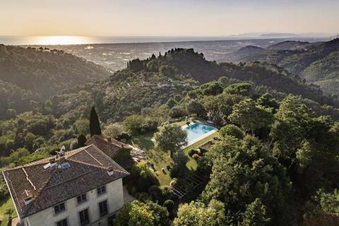 6 bedroom villa, Camaiore, Lucca, Tuscany,