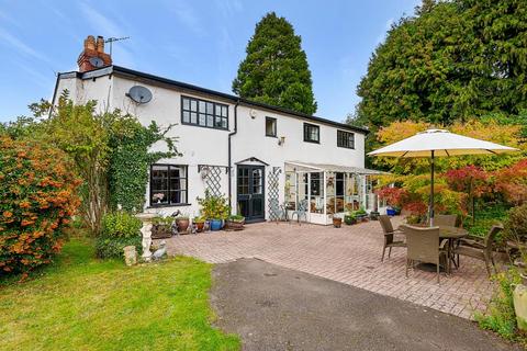 4 bedroom detached house for sale, Peterchurch,  Herefordshire,  HR2