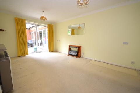 1 bedroom apartment for sale - Cranmere Court, Exeter Drive, Colchester, Essex, CO1