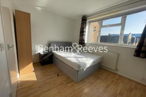 3 bedroom house to rent - Albion Mews, Hammersmith W6