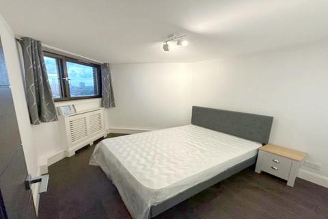 2 bedroom flat to rent, Blantyre Tower, London, SW10