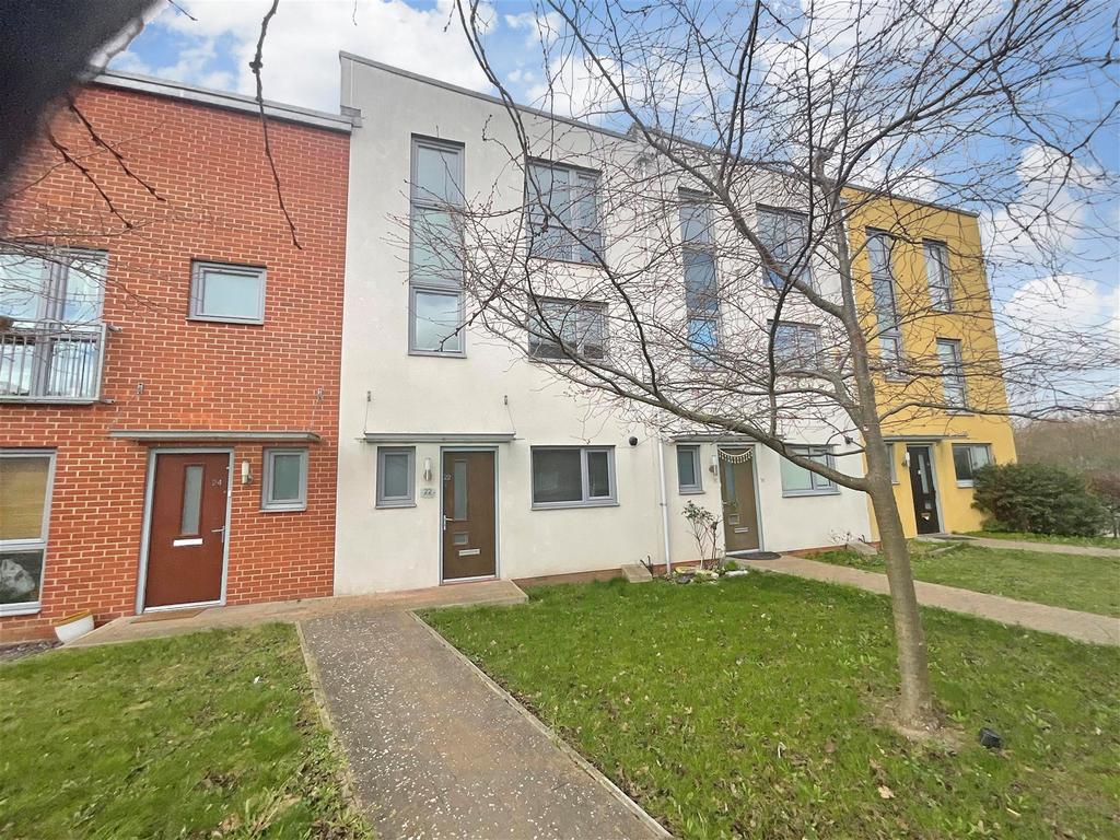 Vimy Drive, Dartford, Kent 4 bed terraced house for sale £440,000