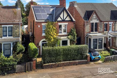 88 Aldermans Drive, Peterborough, PE3 6AZ