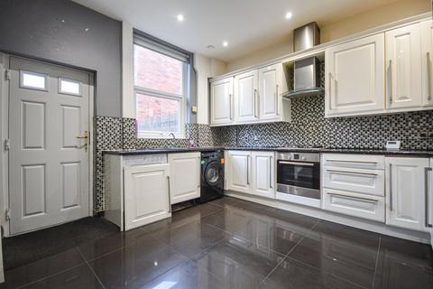 108 Queens Road, Ashton-under-lyne, OL6 8EL