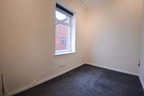 108 Queens Road, Ashton-under-lyne, OL6 8EL