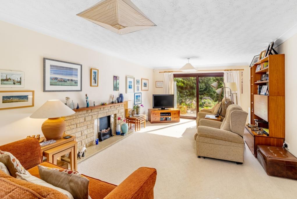 Claudette Avenue, Spalding, Lincolnshire, PE11 4 bed detached house for sale £375,000