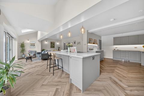 undefined, West End Lane, Horsforth, Leeds, West Yorkshire, LS18