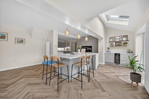 undefined, West End Lane, Horsforth, Leeds, West Yorkshire, LS18