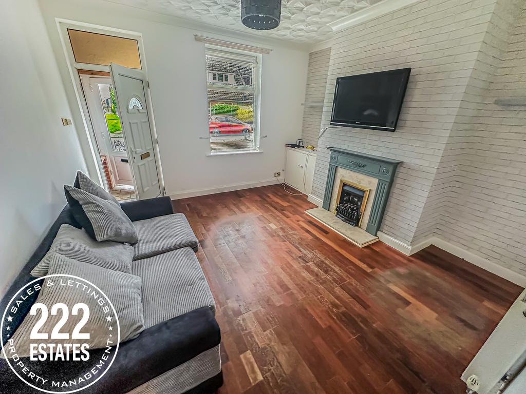 63 Sandy Lane Lowton Warrington WA3 1DH 2 bed terraced house £750 pcm