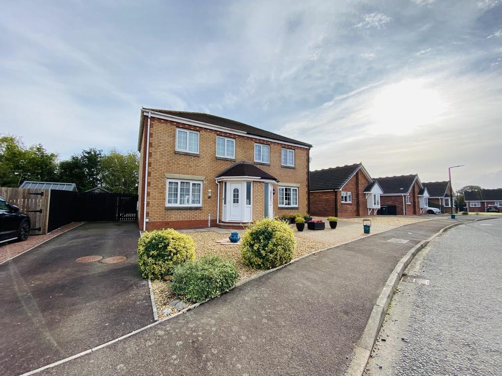 15 Wilson Place, Heathhall, Dumfries... 3 bed property £155,000