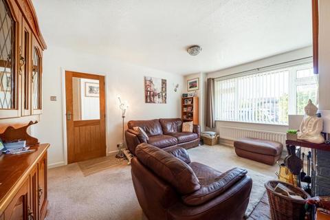 65 Cotmore Gardens, Thame, OX9 3NB