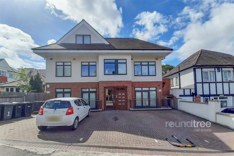 3 bedroom apartment for sale, Graham Road, Hendon NW4