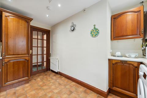 27 Leebank Drive, Glasgow, G44 3XB