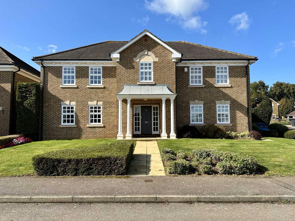 Hayton Close, Luton LU3 5 bed detached house for sale £875,000