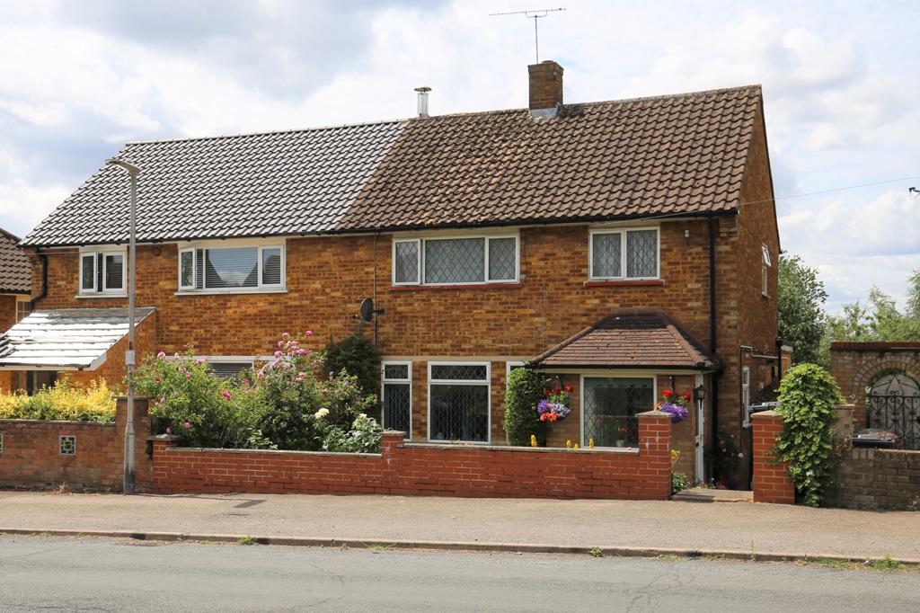 Stanborough Avenue, Borehamwood WD6 3 bed semidetached house for sale