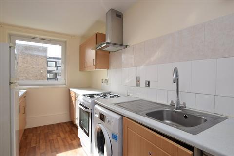 2 bedroom apartment to rent, Edinburgh House, Elvet Avenue, Romford, RM2