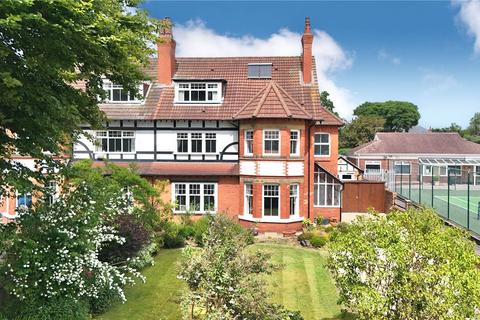 11 Bertram Drive, Wirral, CH47 0LG