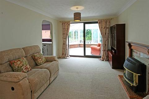 2 bedroom bungalow for sale, Falcons Way, Copthorne, Shrewsbury, Shropshire, SY3