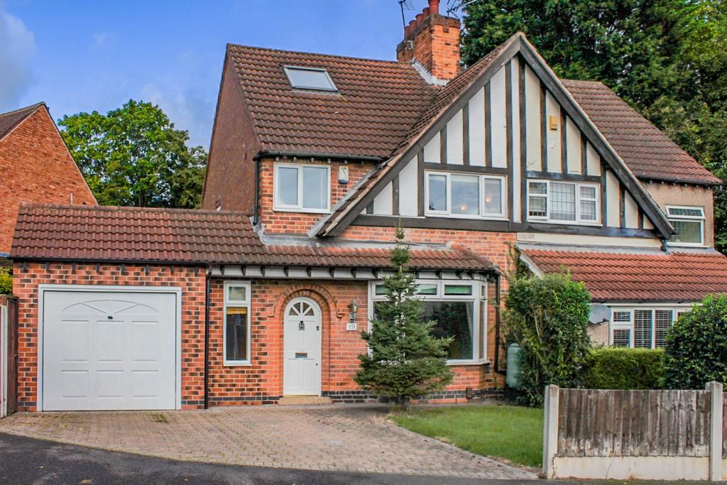 Austins Drive, Sandiacre, Nottingham, Nottinghamshire, NG10 3 bed semi