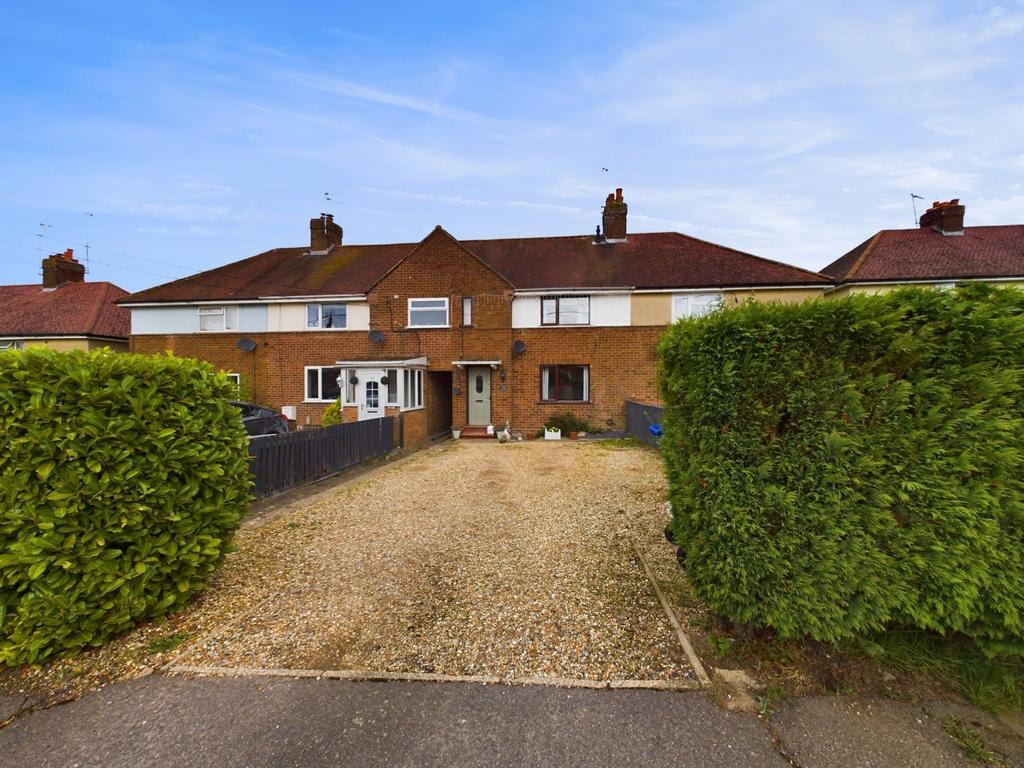Kingsley Road, Silverstone, NN12 3 bed terraced house for sale £300,000