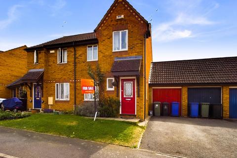 6 Plessey Close, Towcester, NN12 6HY