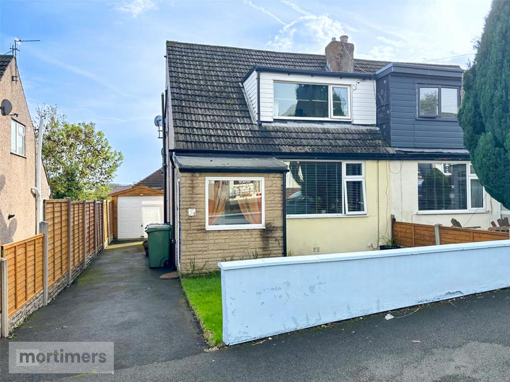 Dunster Avenue, Oswaldtwistle, Accrington, Lancashire, BB5 2 bed semi