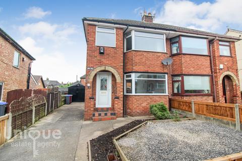 30 Bowfell Close, Blackpool, FY4 4SQ