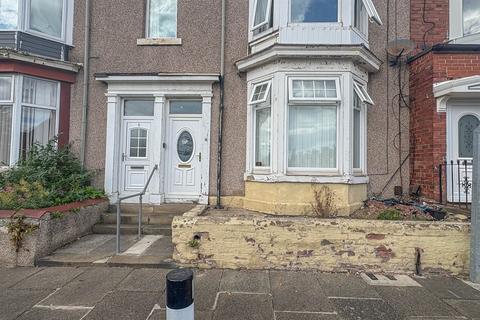 2 bedroom flat for sale, Reading Road, South Shields