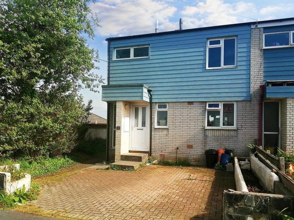 St. Michaels Road, Stratton EX23 3 bed semidetached house to rent £