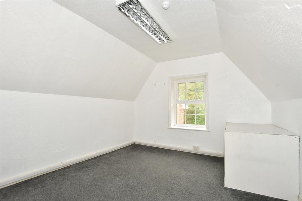 Bedroom 18