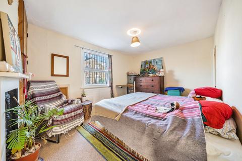 38 Hetherington Road, London, SW4 7PA