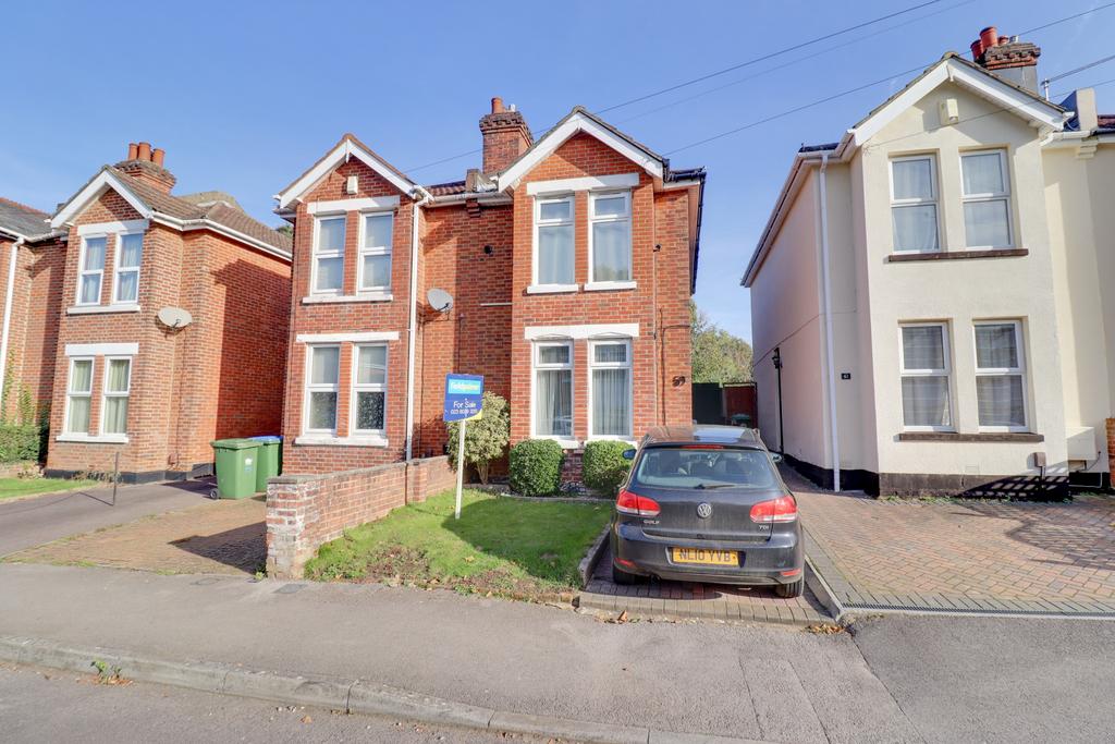 Porchester Road, Woolston 3 bed semidetached house for sale £325,000