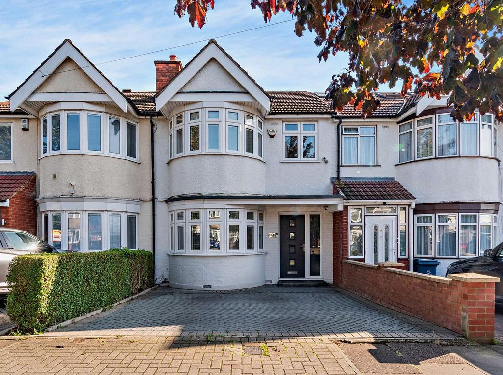 Kings Road, Harrow, HA2 3 bed terraced house for sale £560,000