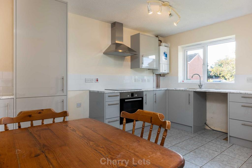 Coopers Green, Bicester OX26 2 bed terraced house £1,250 pcm (£288 pw)
