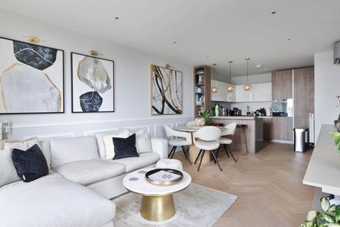 2 bedroom flat for sale, Queenshurst Square, Kingston Upon Thames