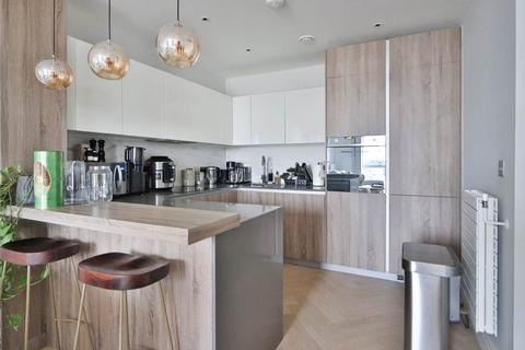 2 bedroom flat for sale, Queenshurst Square, Kingston Upon Thames