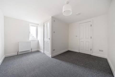 1 bedroom apartment to rent - Buckingham Road,  Aylesbury,  HP19