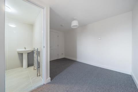 1 bedroom apartment to rent, Buckingham Road,  Aylesbury,  HP19