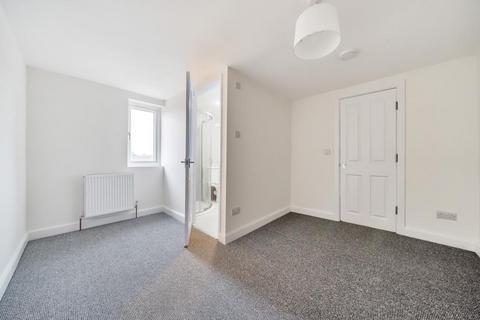 1 bedroom apartment to rent, Buckingham Road,  Aylesbury,  HP19