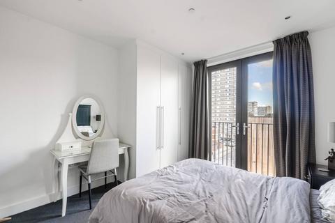 2 bedroom flat for sale - Cobalt Place, Battersea Square, London, SW11