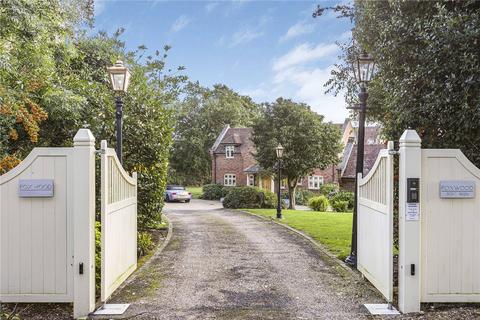 5 bedroom detached house for sale, Tylers Causeway, Newgate Street, Hertfordshire, SG13
