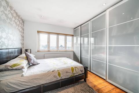 37 Biggin Way, London, SE19 3XF