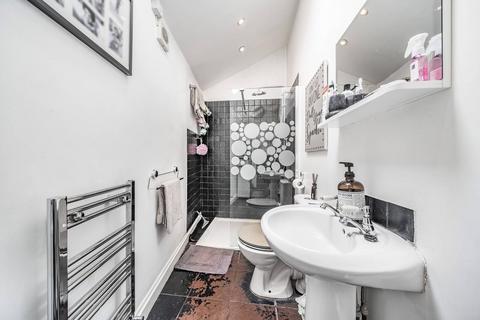37 Biggin Way, London, SE19 3XF